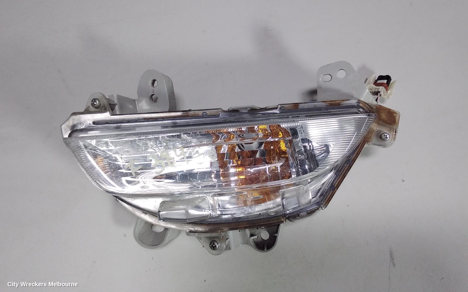 MAZDA 3 RIGHT INDICATOR/FOG/SIDE, BUMPER FLASHER, BM, 11/2013 - 05/2016 - Image 1