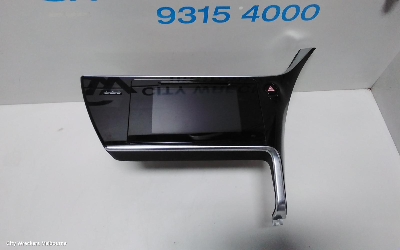 TOYOTA COROLLA RADIO/CD/DVD/SAT/TV, 7IN TOUCHSCREEN (P/N ON FACE 100522), ZRE182R, HATCH, 03/2015 - 06/2018 - Image 2