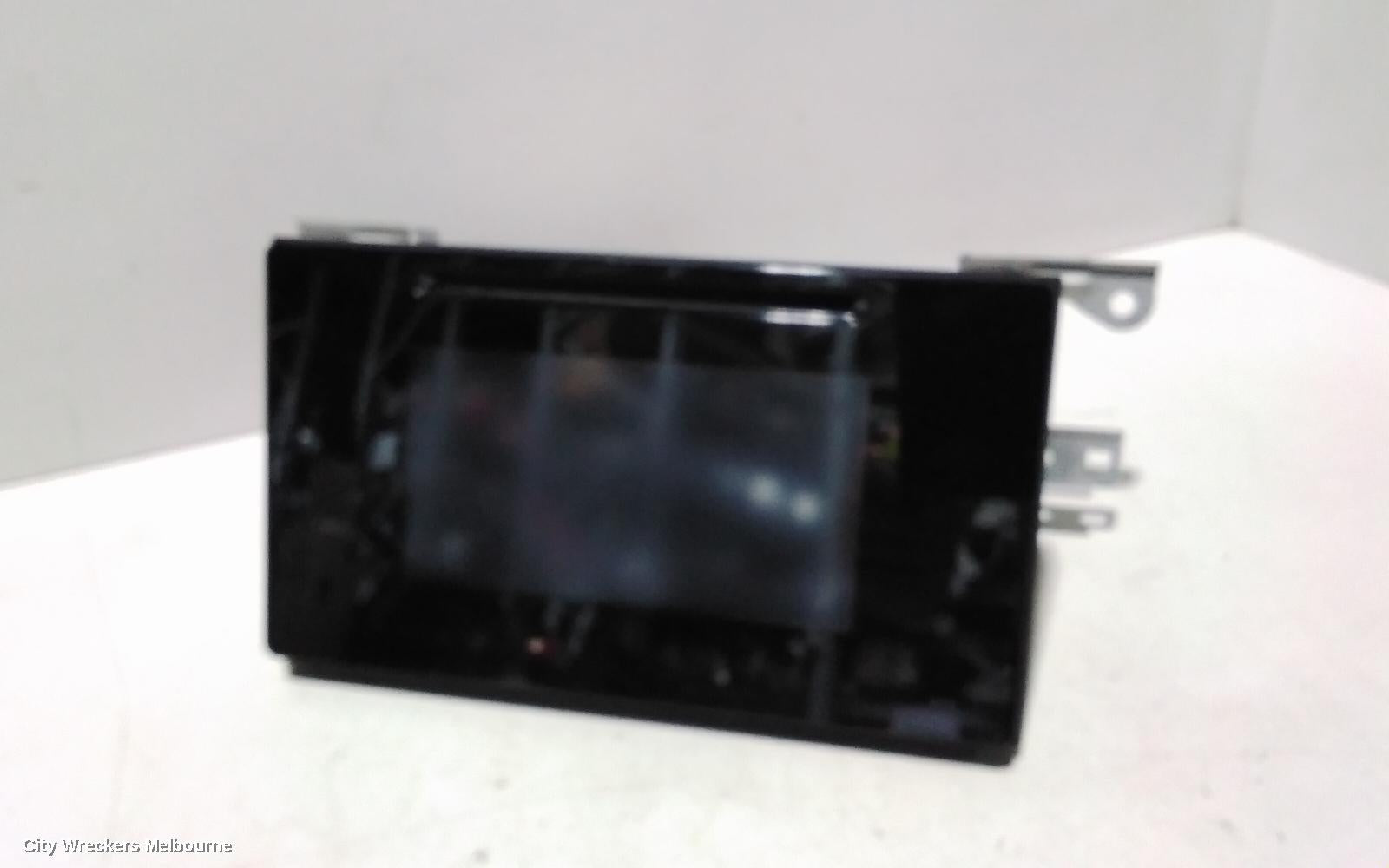 TOYOTA COROLLA RADIO/CD/DVD/SAT/TV, 6.1IN TOUCHSCREEN (P/N ON FACE 100523), ZRE182R, HATCH, 03/2015 - 06/2018 - Image 2