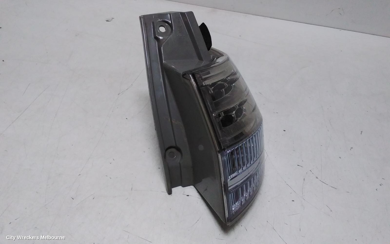TOYOTA ESTIMA RIGHT TAILLIGHT, XR50, CLEAR, LENS# 28-196, 05-19 (IMPORT) - Image 3
