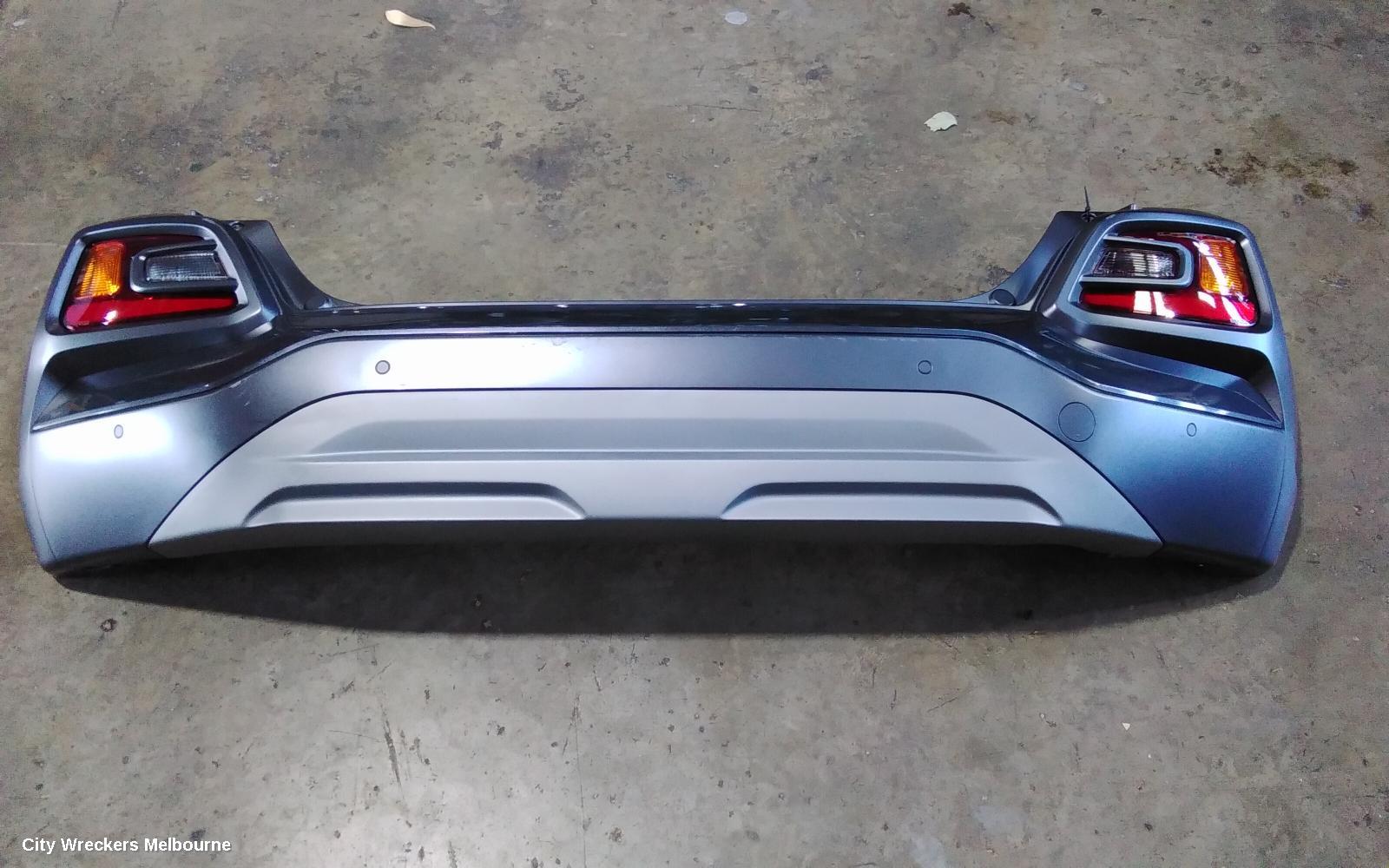 HYUNDAI KONA REAR BUMPER, BUMPER BAR CENTRE MOULDING, COLOUR CODED, ELECTRIC TYPE, OS, 09/2017 - 10/2020 - Image 1