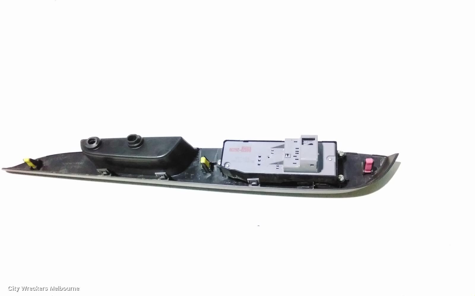 TOYOTA HIACE PWR DR WIND SWITCH, RH FRONT (MASTER SWITCH), TRH/KDH, 03/2014 - 04/2019 - Image 3