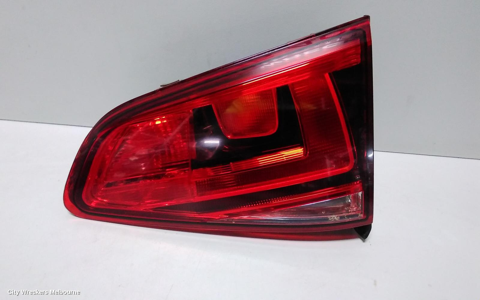 VOLKSWAGEN GOLF REAR GARNISH, TAILGATE LAMP (RH SIDE), GEN 7, HATCH, 04/2013 - 03/2017 - Image 3