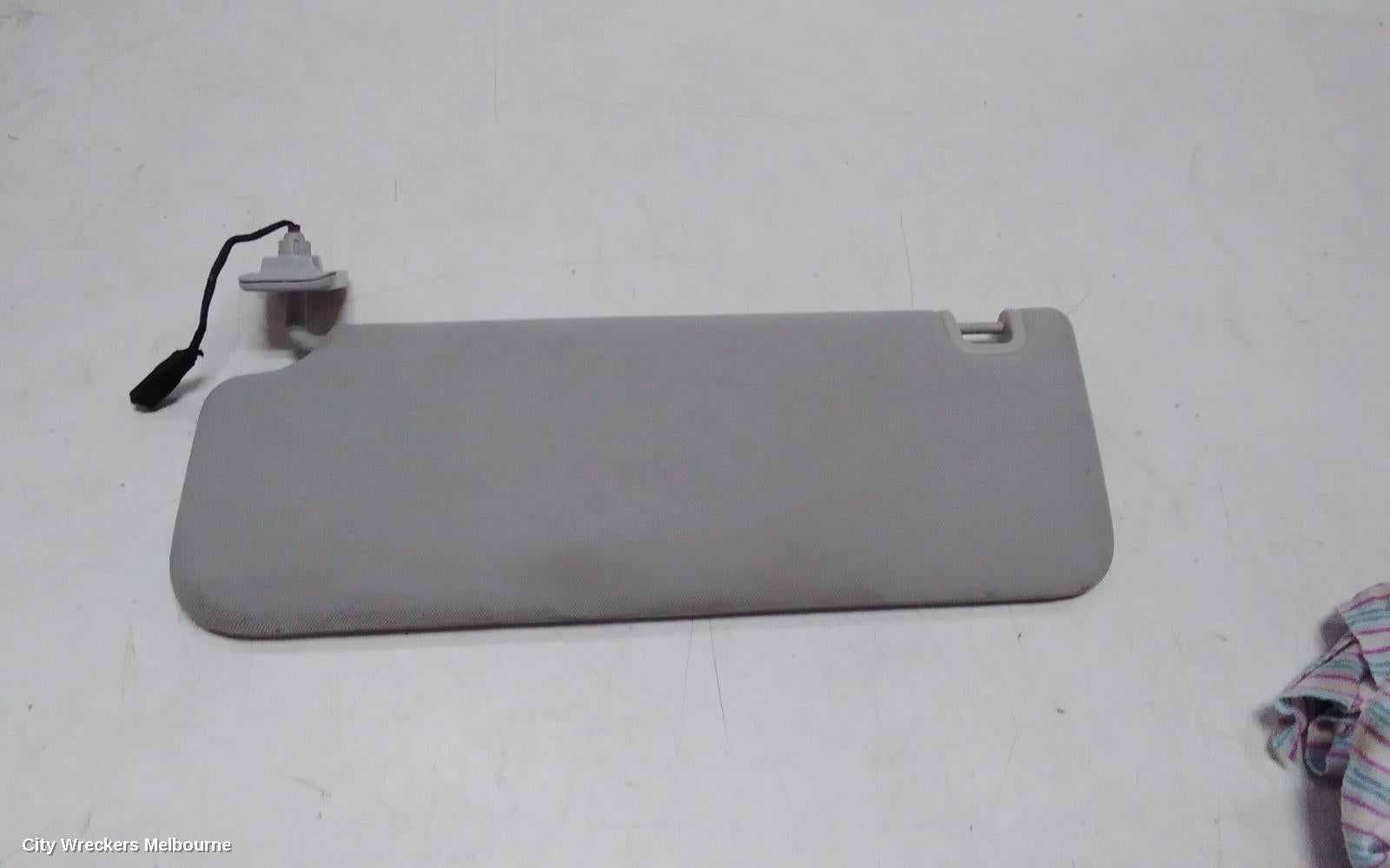 LAND ROVER RANGEROVER SPORT SUNVISOR, L494, RH SIDE, TAN, 12/2013 - 04/2022 - Image 1