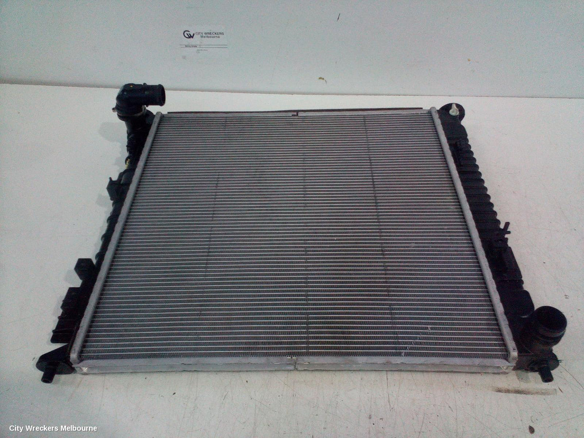 KIA SORENTO RADIATOR, AUTO, 2.2, DIESEL, MQ4, 02/2020 ONWARDS - Image 3
