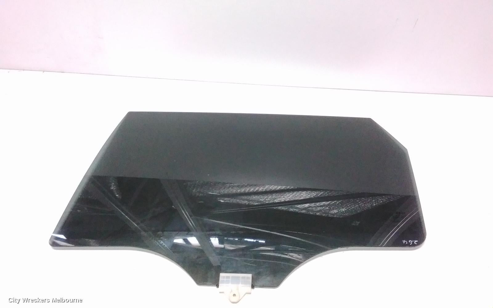 HYUNDAI SANTA FE LEFT REAR DOOR WINDOW, DARK TINT TYPE, TM, 03/2018 ONWARDS - Image 3