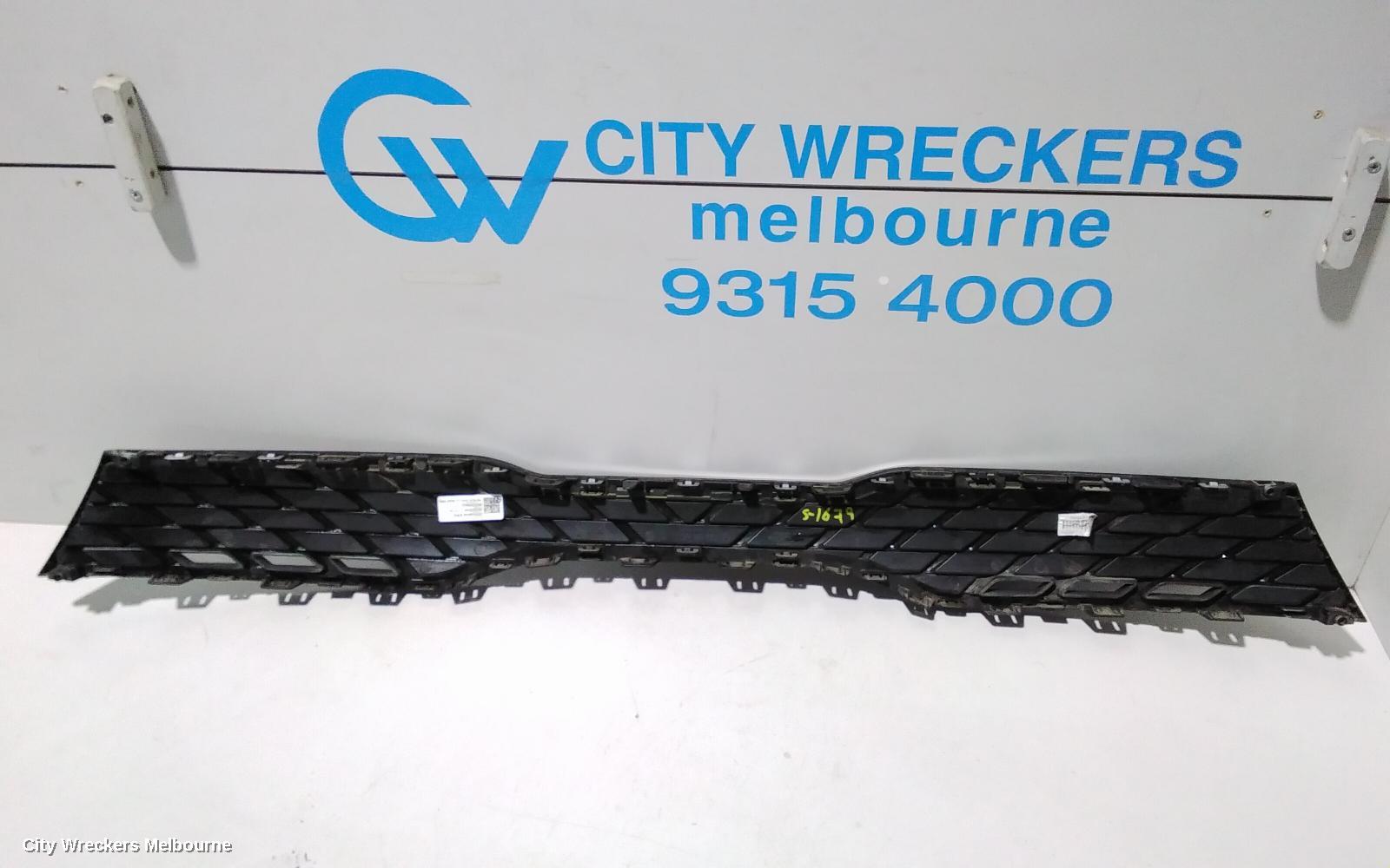KIA RIO GRILLE, RADIATOR GRILLE, YB, S/SPORT, SILVER SURROUND TYPE, 12/2016 - 06/2020 - Image 3