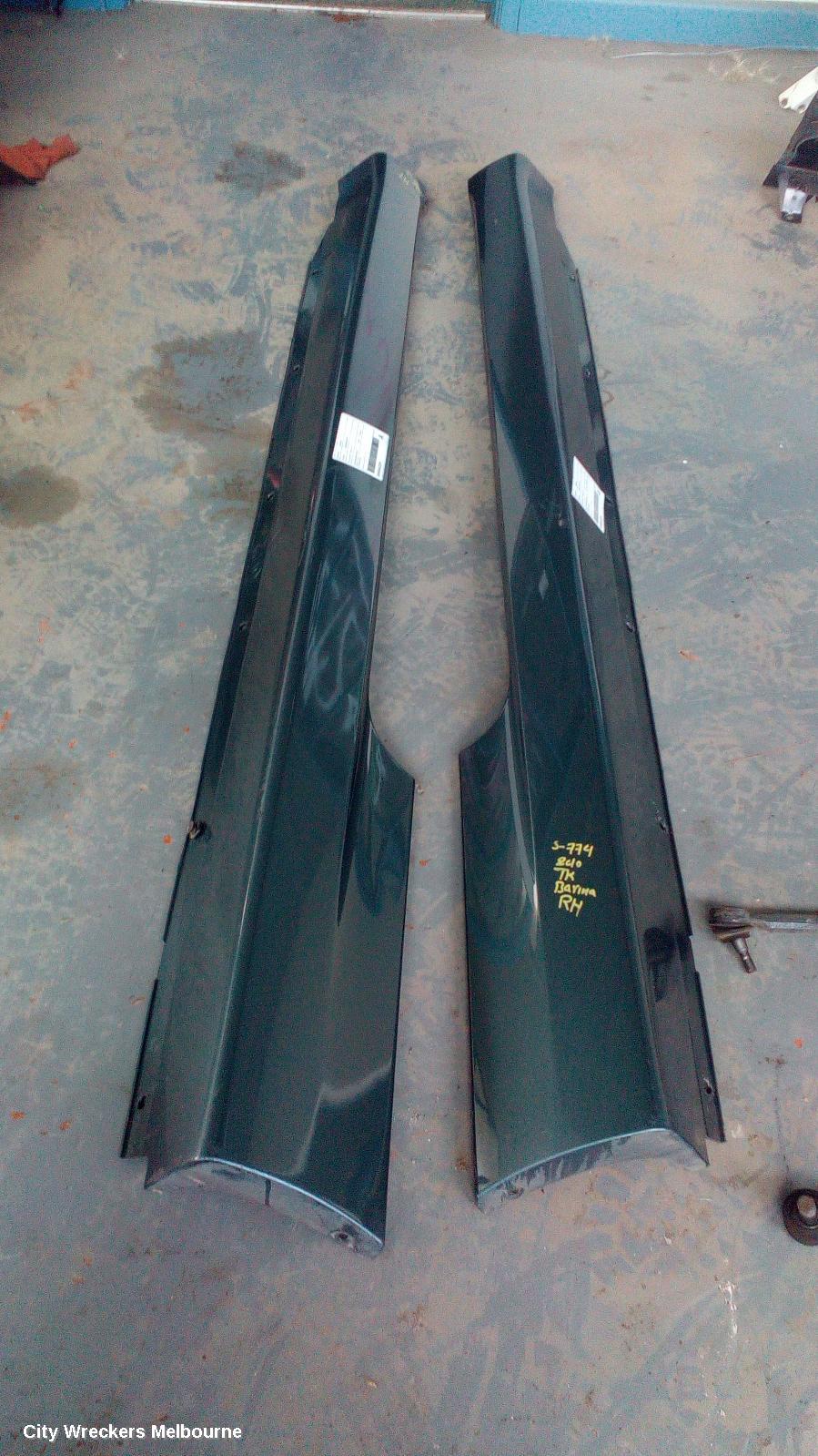 HOLDEN BARINA SIDE STEP/SKIRT, TK, LH SIDE, 12/2005 - 12/2012 - Image 2