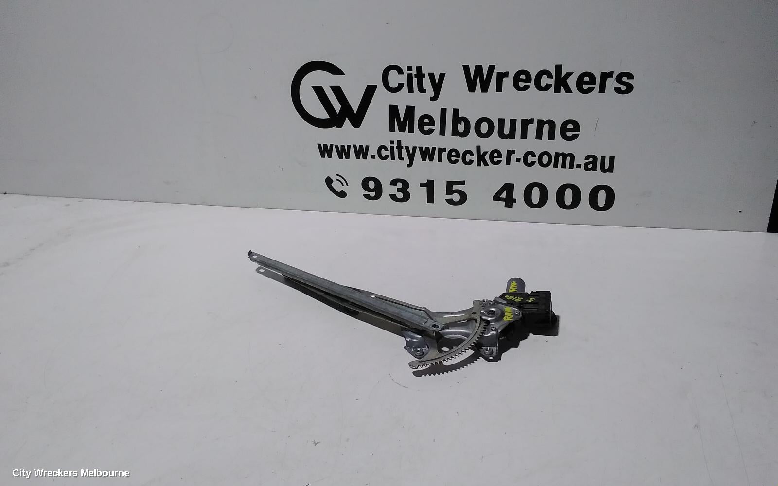 TOYOTA RAV4 RIGHT FRONT WINDOW REG/MOTOR, XA40, 12/2012 - 11/2018 - Image 1