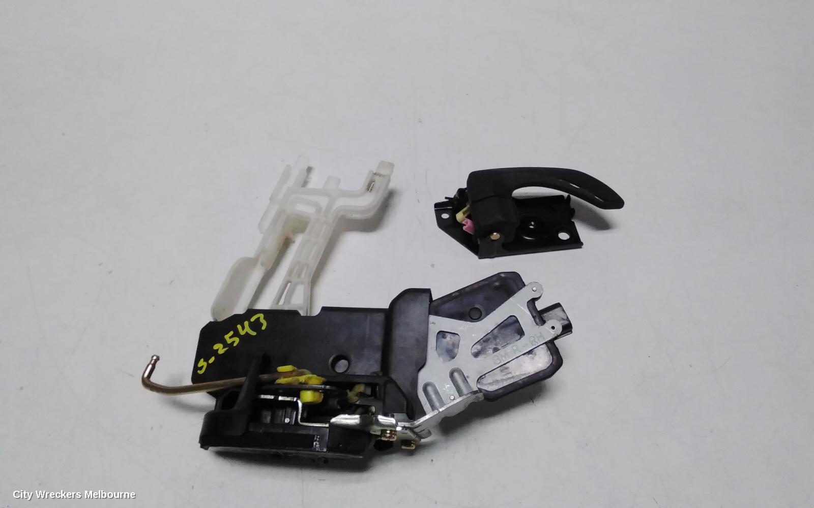 HYUNDAI SANTA FE DOOR/BOOT/GATE LOCK, RIGHT REAR DOOR LOCK, SM, 11/2000 - 11/2005 - Image 2