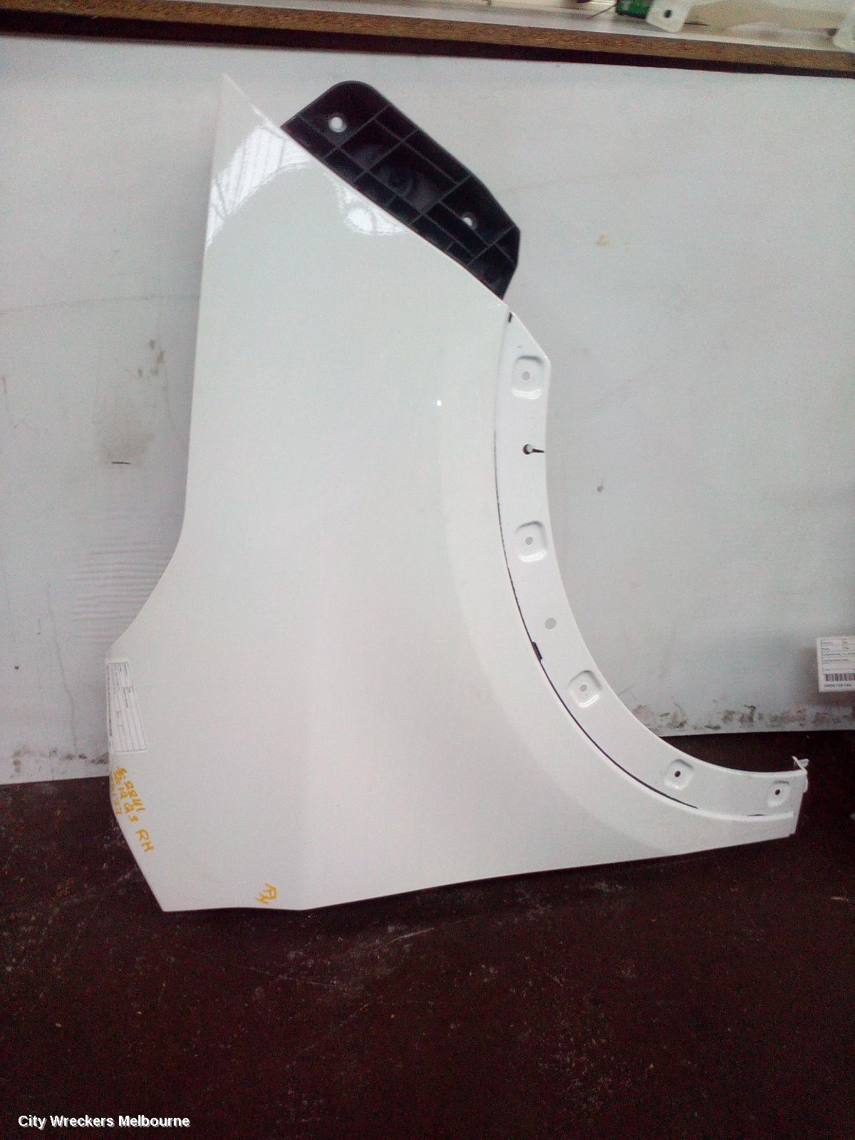 MG GS RIGHT GUARD, SAS2, 09/2016 - 08/2019 - Image 1
