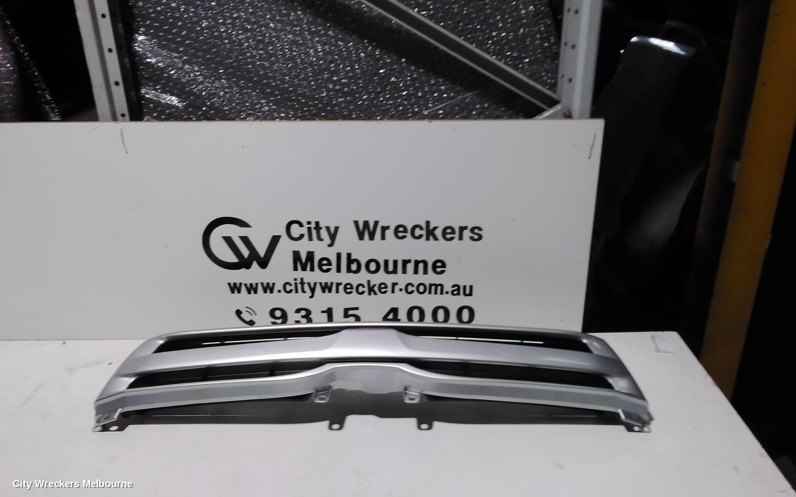 TOYOTA HIACE GRILLE, BUMPER GRILLE (CENTRE), TRH/KDH, LWB/SWB, 08/2010 - 01/2014 - Image 2