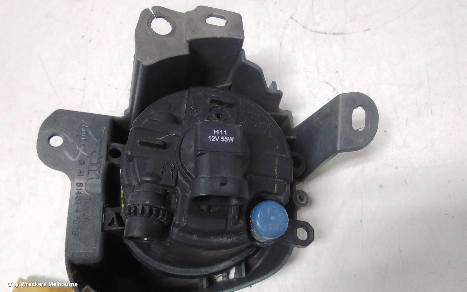 TOYOTA PRIUS RIGHT INDICATOR/FOG/SIDE, ZVW30R, BUMPER FLASHER, 06/2009 - 12/2011 - Image 3