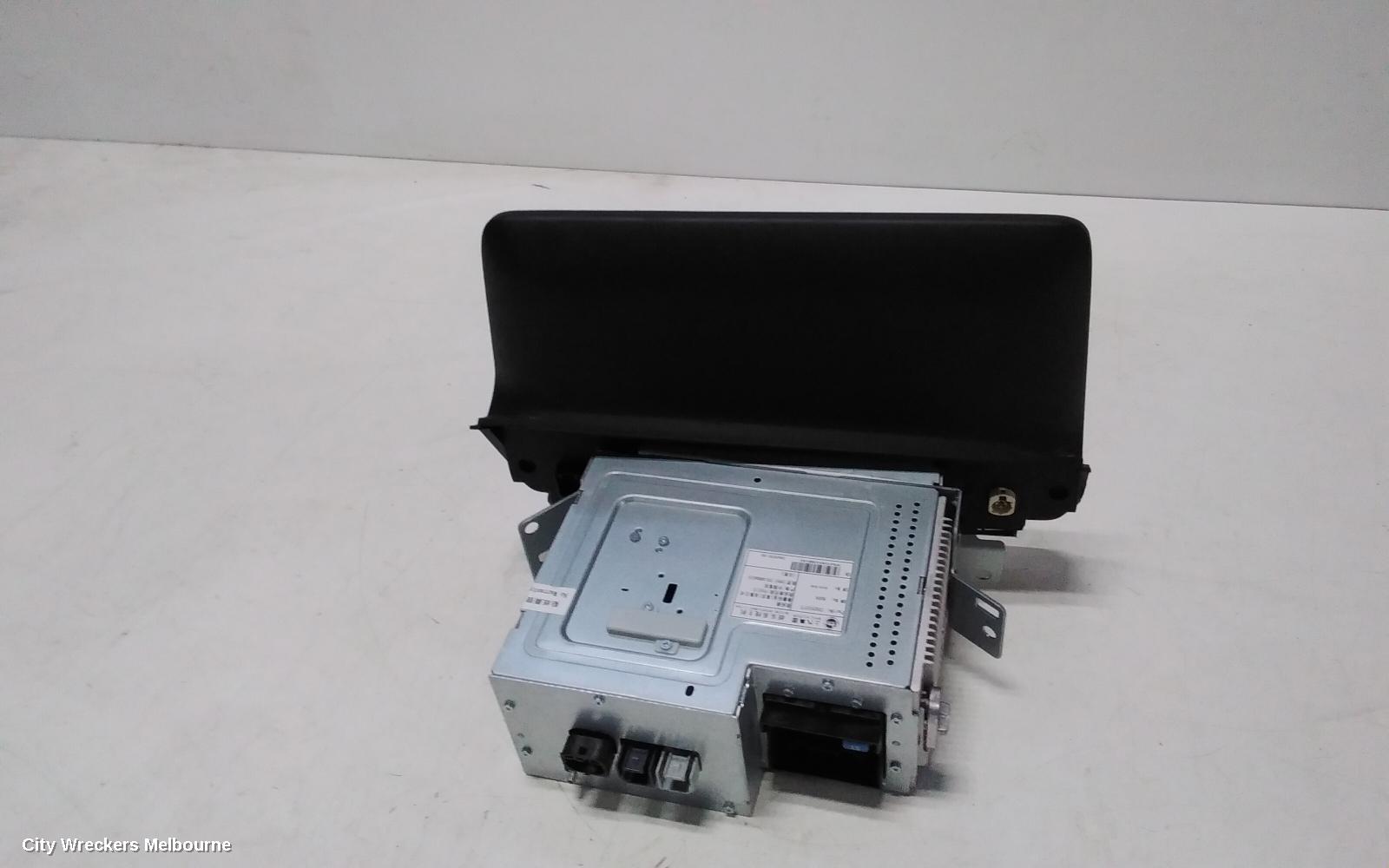 LDV DELIVER 9 RADIO/CD/DVD/SAT/TV, DISPLAY UNIT, 10IN, TOUCHSCREEN, NON SAT NAV TYPE, 07/2020 ONWARDS - Image 3