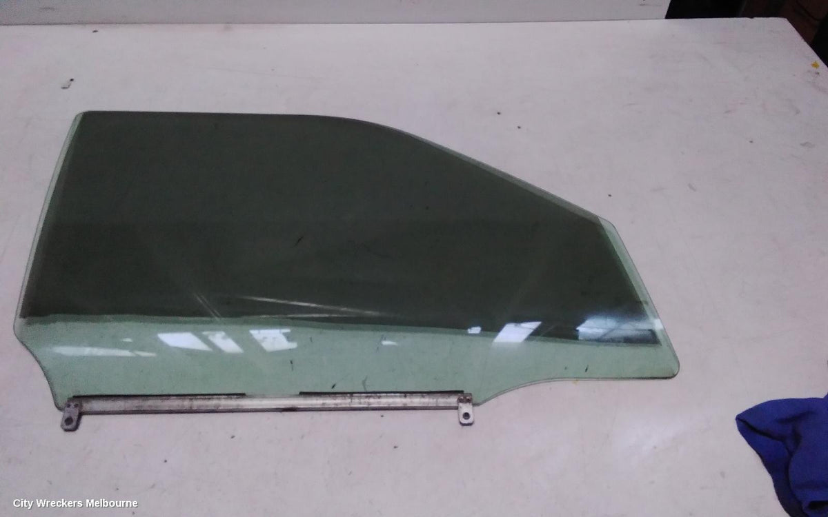 SUZUKI SWIFT RIGHT FRONT DOOR WINDOW, RS415/RS416, 09/2004 - 02/2011 - Image 1