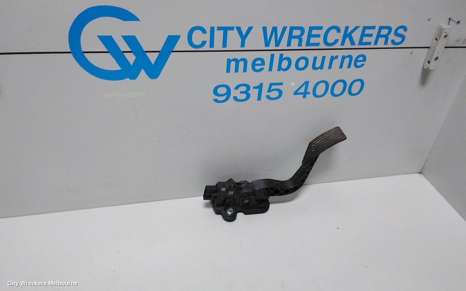 JEEP COMPASS PEDAL ASSEMBLY, MK, ACCELERATOR PEDAL, 01/2012 - 12/2016 - Image 1