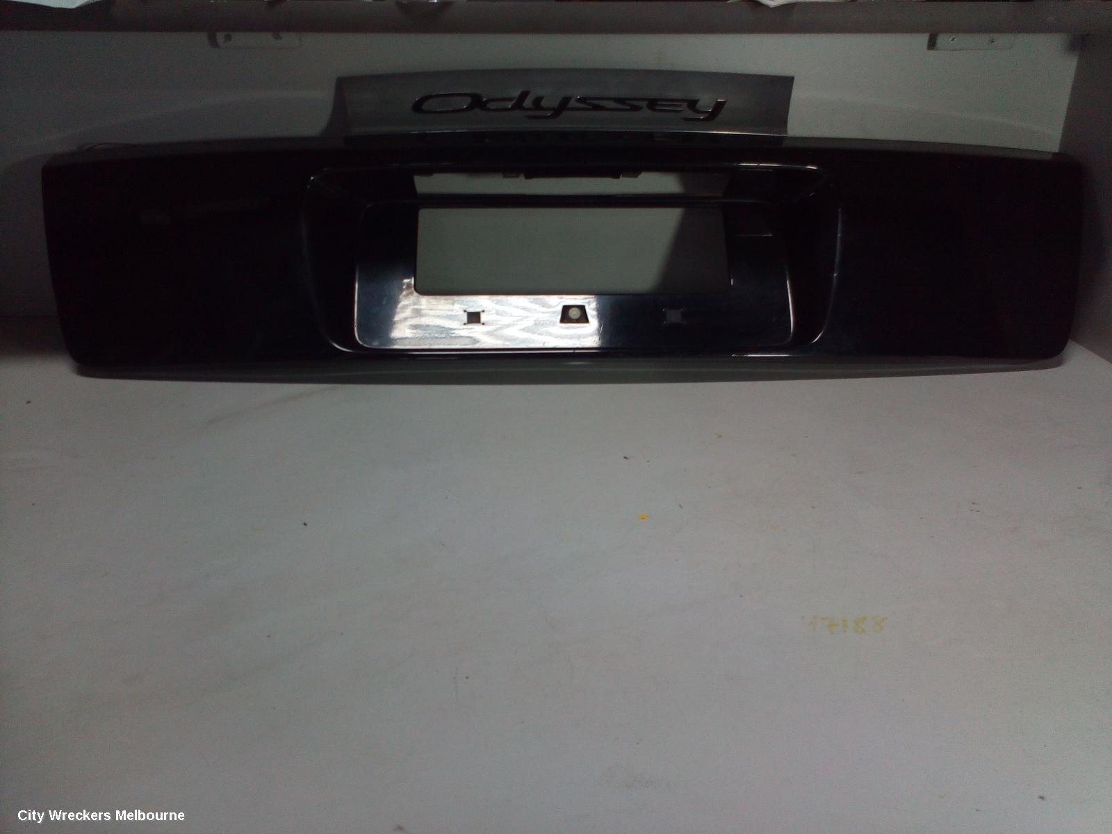 HONDA ODYSSEY REAR GARNISH, TAILGATE UPPER CENTRE CHROME PIECE, RB, 07/2004 - 03/2009 - Image 1