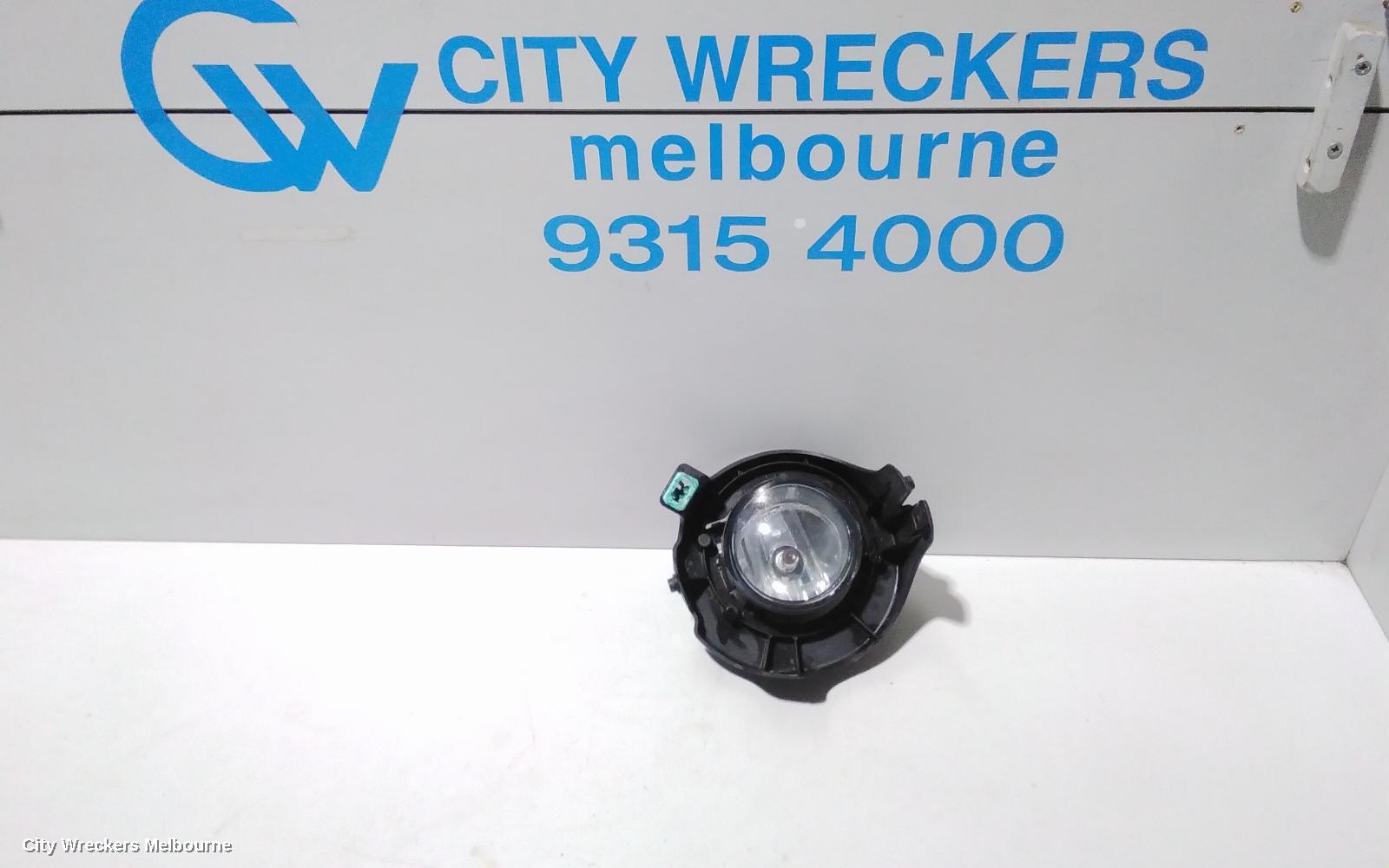 NISSAN NAVARA LEFT INDICATOR/FOG/SIDE, D40, BUMPER FOGLAMP, ROUND TYPE, 09/2005 - 08/2015 - Image 1