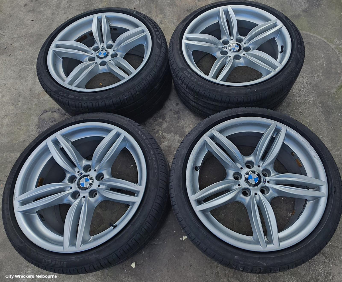 BMW 5 SERIES WHEEL MAG, FACTORY, 19X8.5IN, FRONT, M DOUBLE SPOKE, F10/F11, SEDAN/WAGON, TYPE 351, 05/2010 - 01/2017 - Image 1
