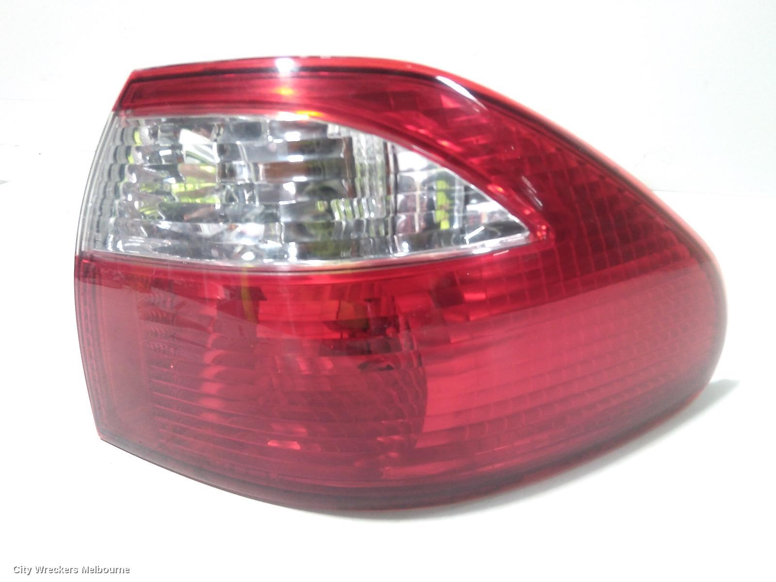 MAZDA 626 RIGHT TAILLIGHT, GF, SEDAN, P/N GG2M51170A, 11/1999 - 08/2002 - Image 2