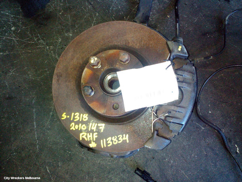 ALFA ROMEO 147 RIGHT FRONT HUB ASSEMBLY, 07/2005 - 12/2010 - Image 1