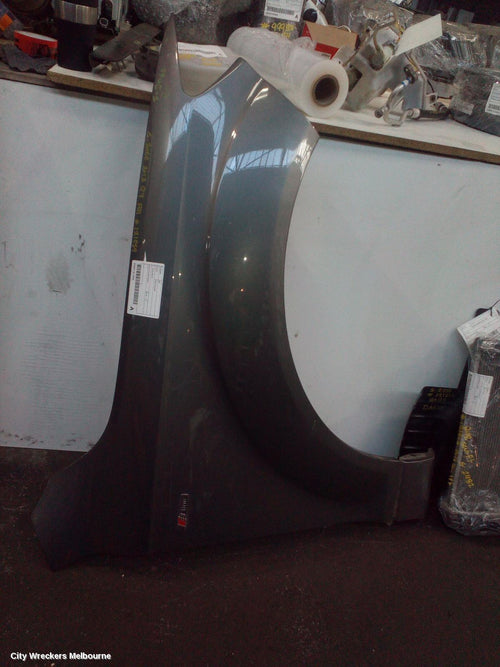 AUDI Q7 RIGHT GUARD, 4L, 09/2006 - 08/2015 - Image 1