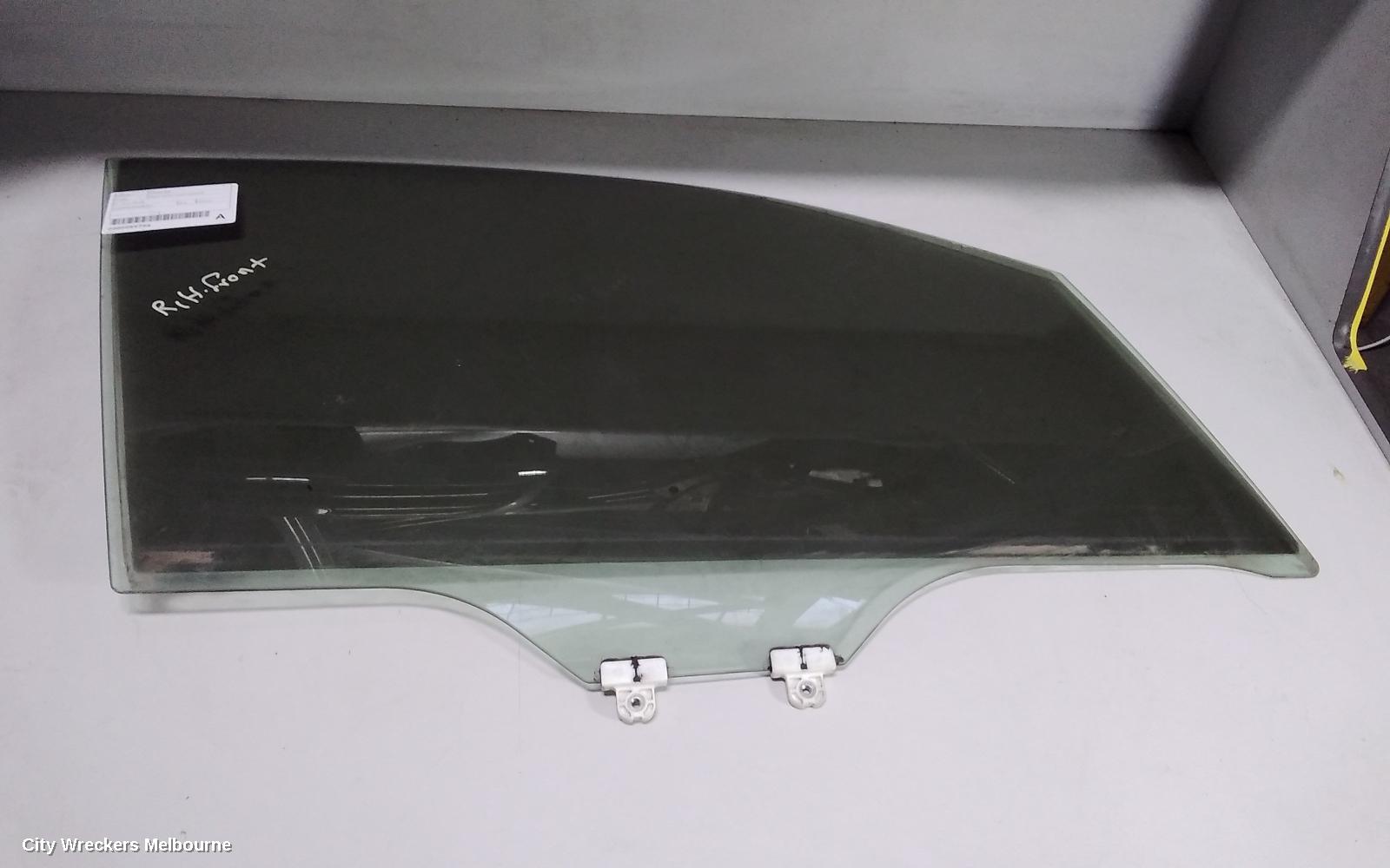 SUBARU FORESTER RIGHT FRONT DOOR WINDOW, SJ, 12/2012 - 08/2018 - Image 1