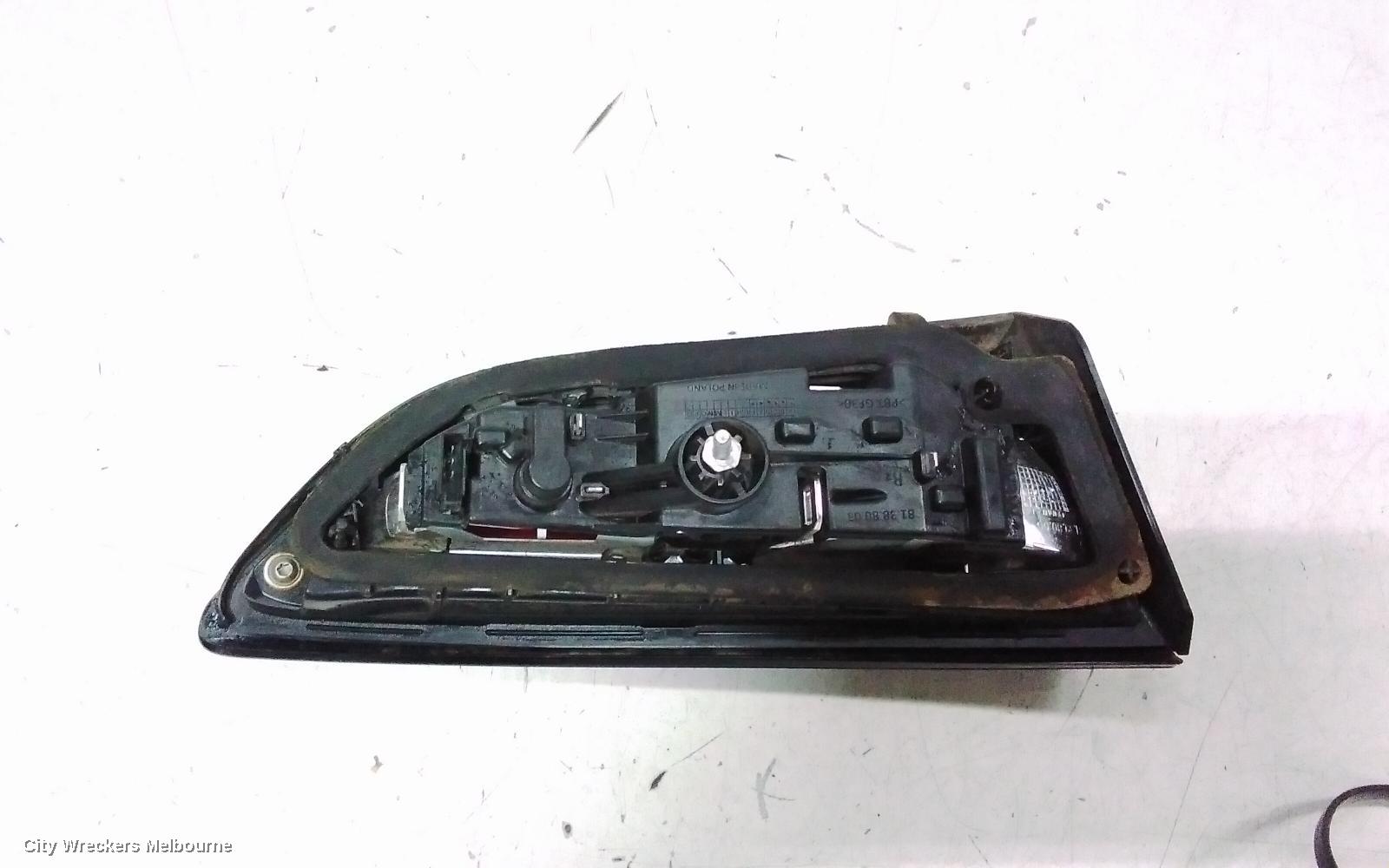 HOLDEN ASTRA REAR GARNISH, TAILGATE LAMP (RH SIDE), BK, 5DR HATCH, R/RS, NON LED TYPE, 09/2016 ONWARDS - Image 3