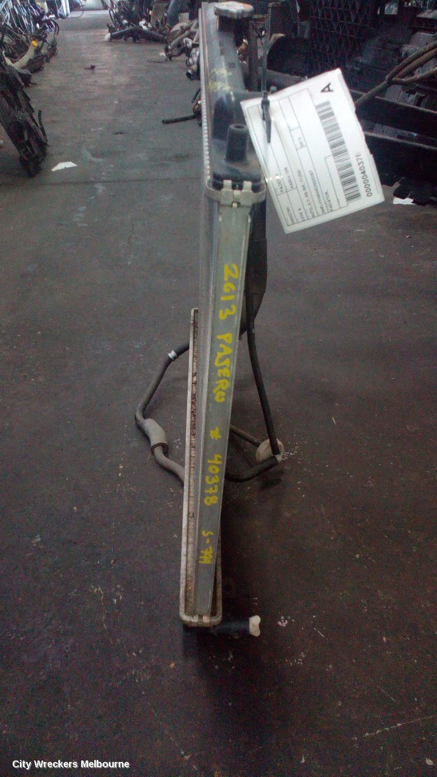 MITSUBISHI PAJERO RADIATOR, AUTO, 3.2, NS-NX, 11/2006 ONWARDS - Image 2