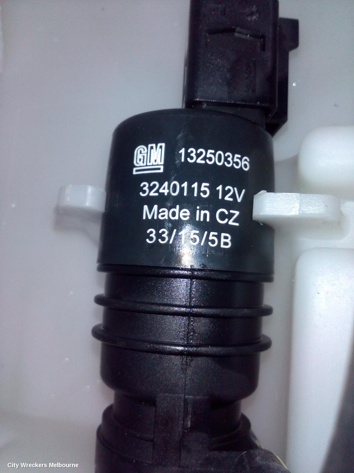 HOLDEN CAPTIVA WASHER BOTTLE, CG, 01/2011 - 06/2018 - Image 1
