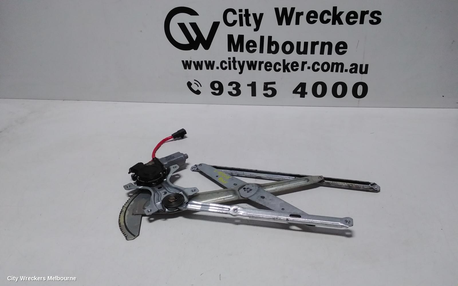 TOYOTA ESTIMA RIGHT FRONT WINDOW REG/MOTOR, XR30/XR40 00-06 - Image 1