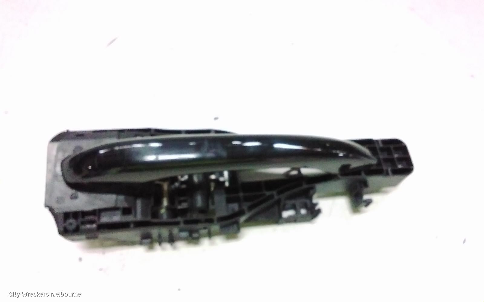 PORSCHE MACAN DOOR HANDLE, 95B, RH REAR, OUTER, COLOUR CODED, 06/2014 ONWARDS - Image 1