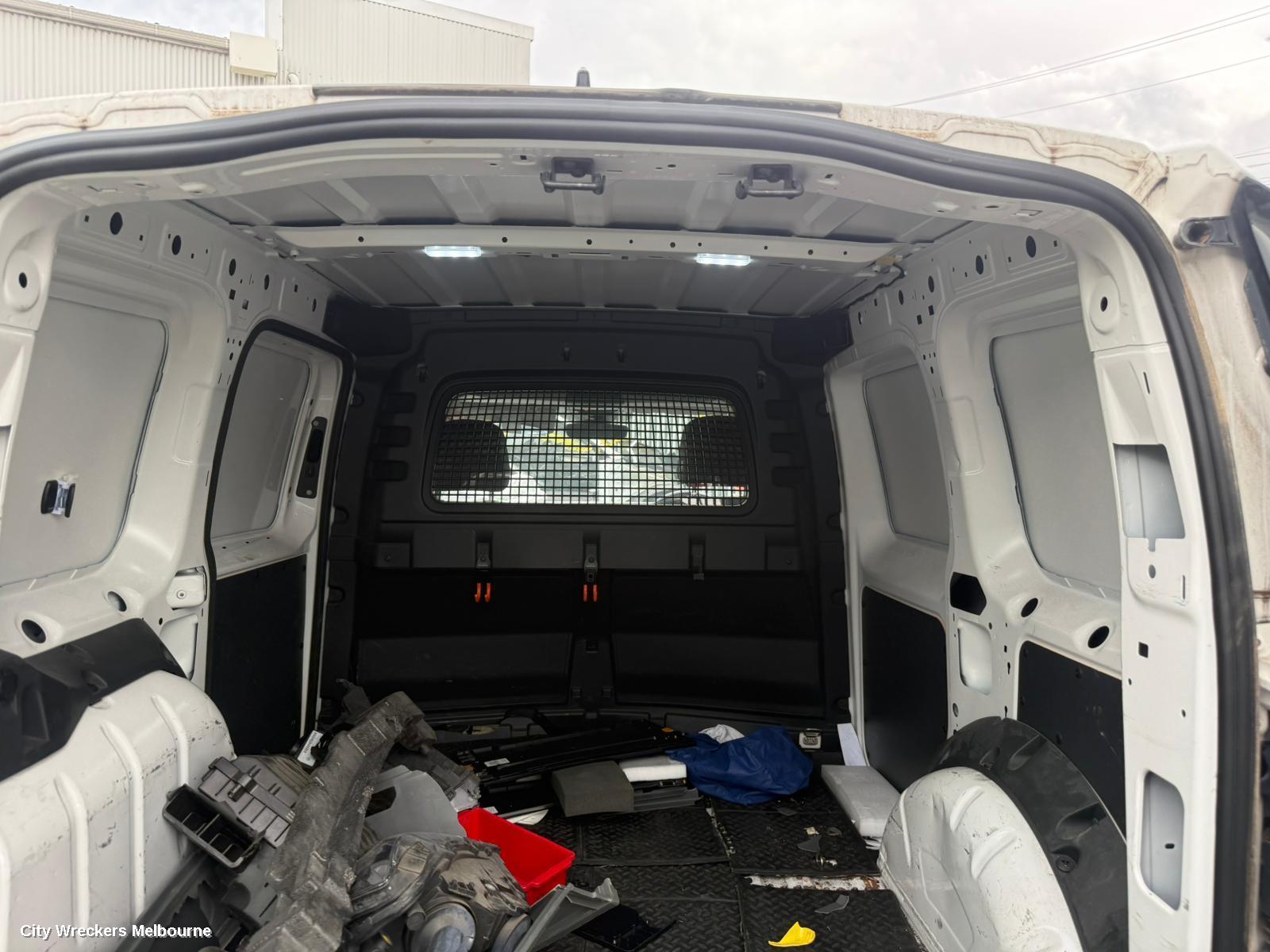 VOLKSWAGEN CADDY CARGO BARRIER, 5, 03/2021 ONWARDS - Image 3
