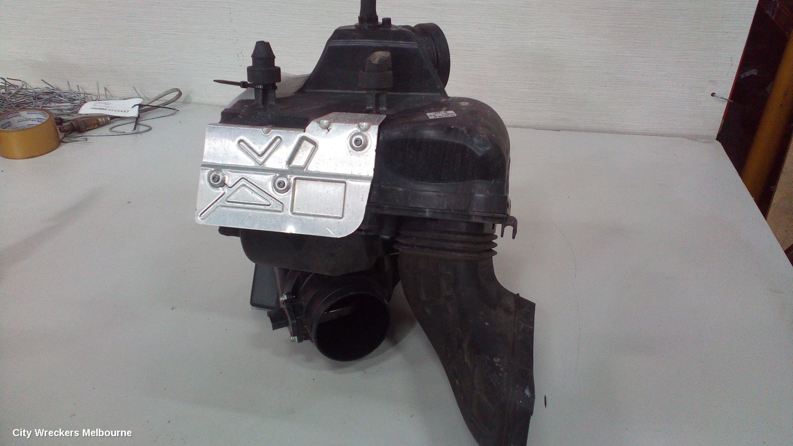 AUDI A5 AIR CLEANER/BOX, AIR CLEANER, 8T, 2.0, PETROL, CDNB/CNCD CODE, 08/2009 ONWARDS - Image 2