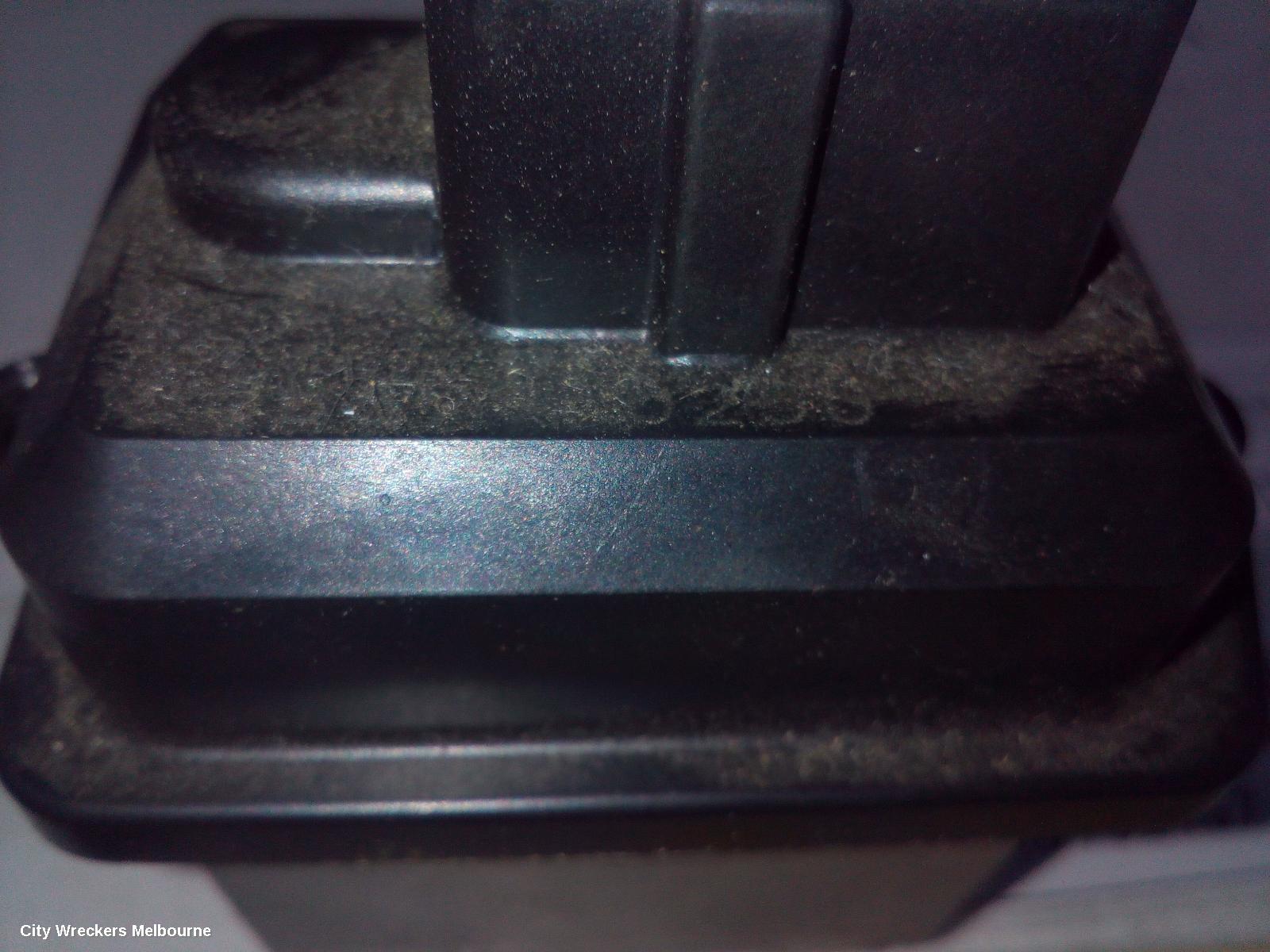 SUZUKI SWIFT FAN SPEED RESISTOR, FZ, 08/2010 - 03/2017 - Image 2