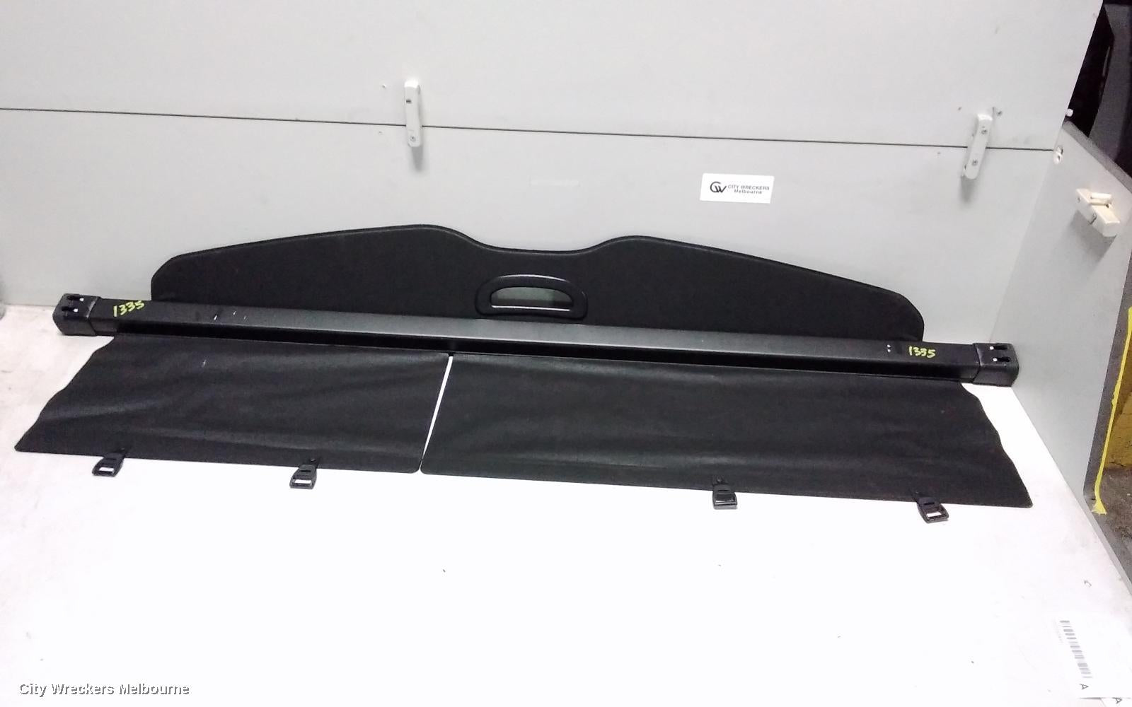 TOYOTA KLUGER PARCEL SHELF CARGO BLIND, CARGO BLIND, GSU40-GSU45, 7 SEATER, 05/2007 - 02/2014 - Image 2
