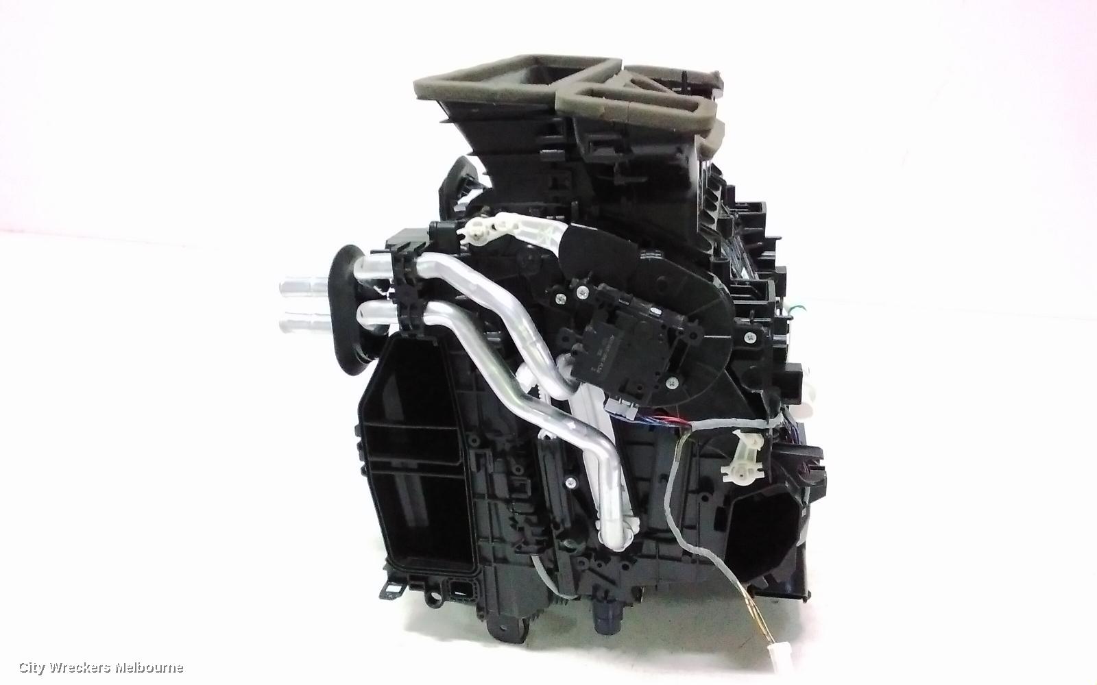 TOYOTA KLUGER HEATER CORE/BOX, XU70 SERIES, FRONT, 03/2021 ONWARDS - Image 3