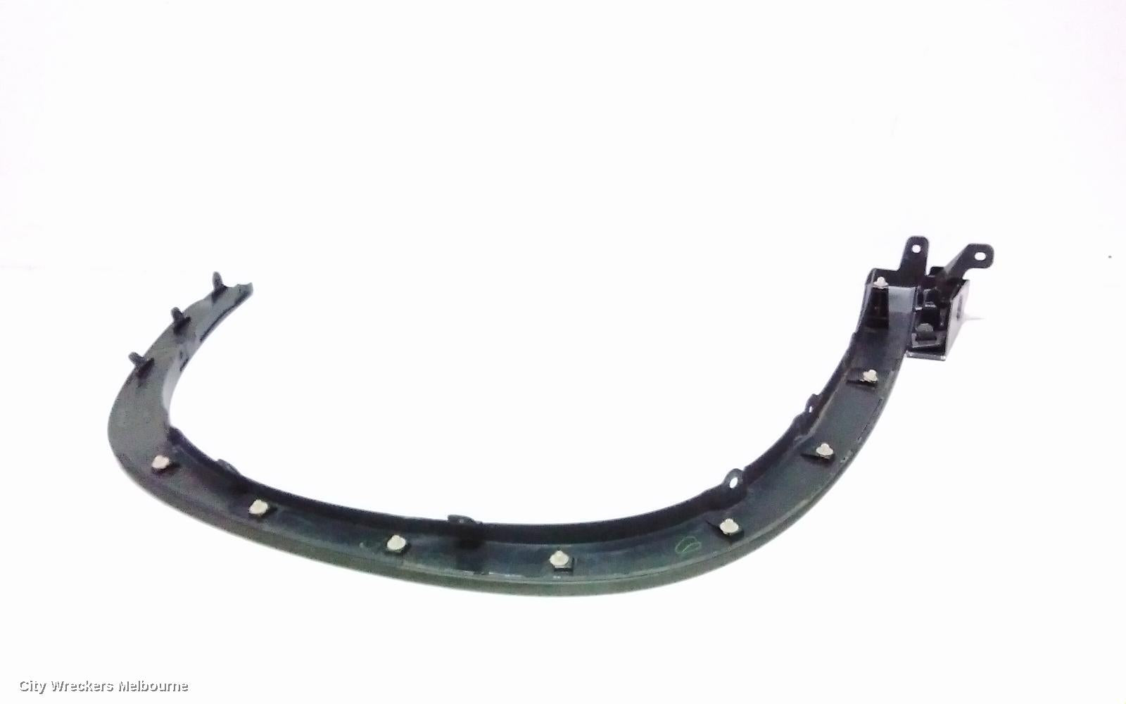 TOYOTA KLUGER WHEEL ARCH FLARE, LH FRONT, WHEEL ARCH MOULD, GSU50-GSU55, 12/2013 - 02/2021 - Image 3