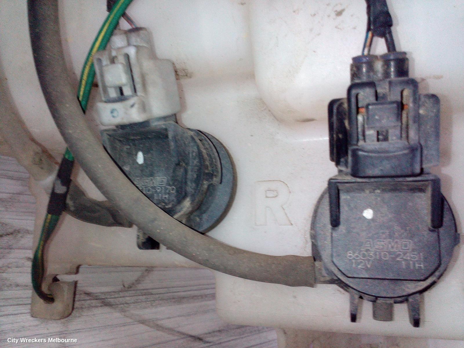 MAZDA 6 WASHER BOTTLE, GG/GY, WAGON/HATCH, HAS NECK TYPE, 08/2005 - 12/2007 - Image 2