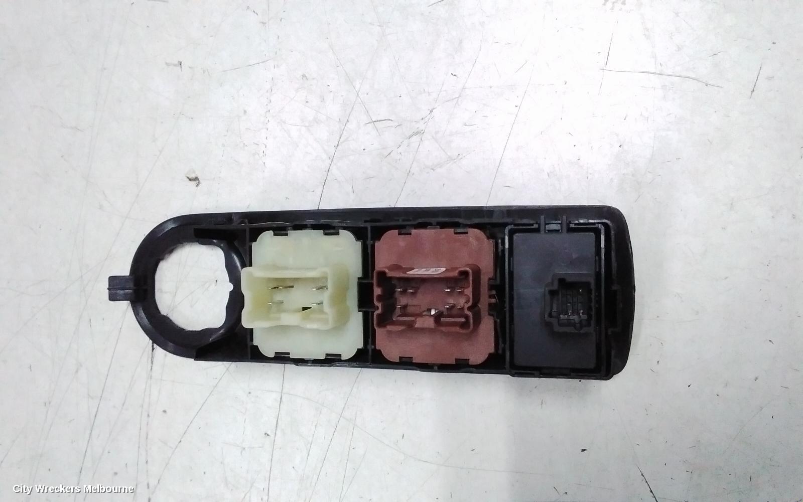 RENAULT CLIO PWR DR WIND SWITCH, RH FRONT (MASTER SWITCH), 4DR, BARE SWITCH ONLY, X98, 09/2013 - 10/2019 - Image 3