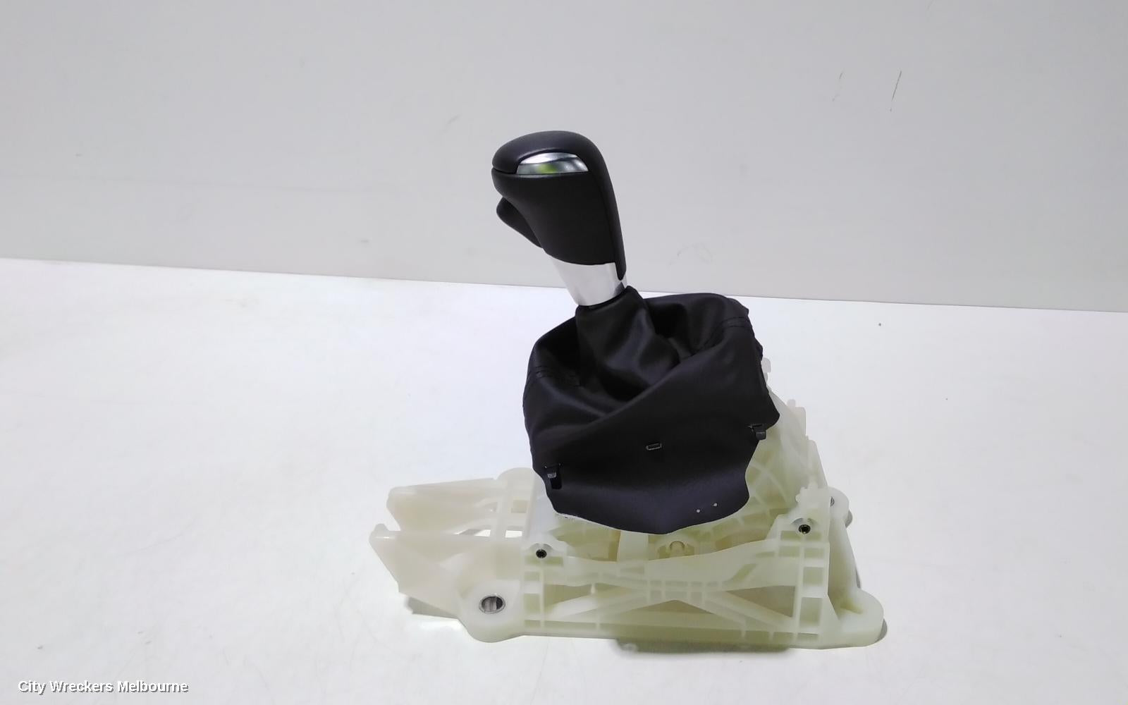 MAZDA CX3 GEAR STICK/SHIFTER, GEAR SHIFTER, AUTO T/M TYPE, DK, 03/2015 ONWARDS - Image 1