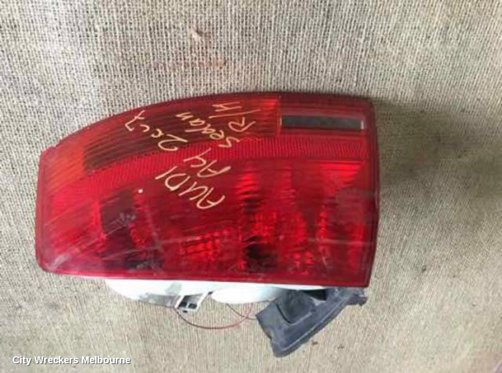 AUDI A4 RIGHT TAILLIGHT, B7 (A4/S4/RS4), SEDAN, 08/2004 - 06/2008 - Image 1