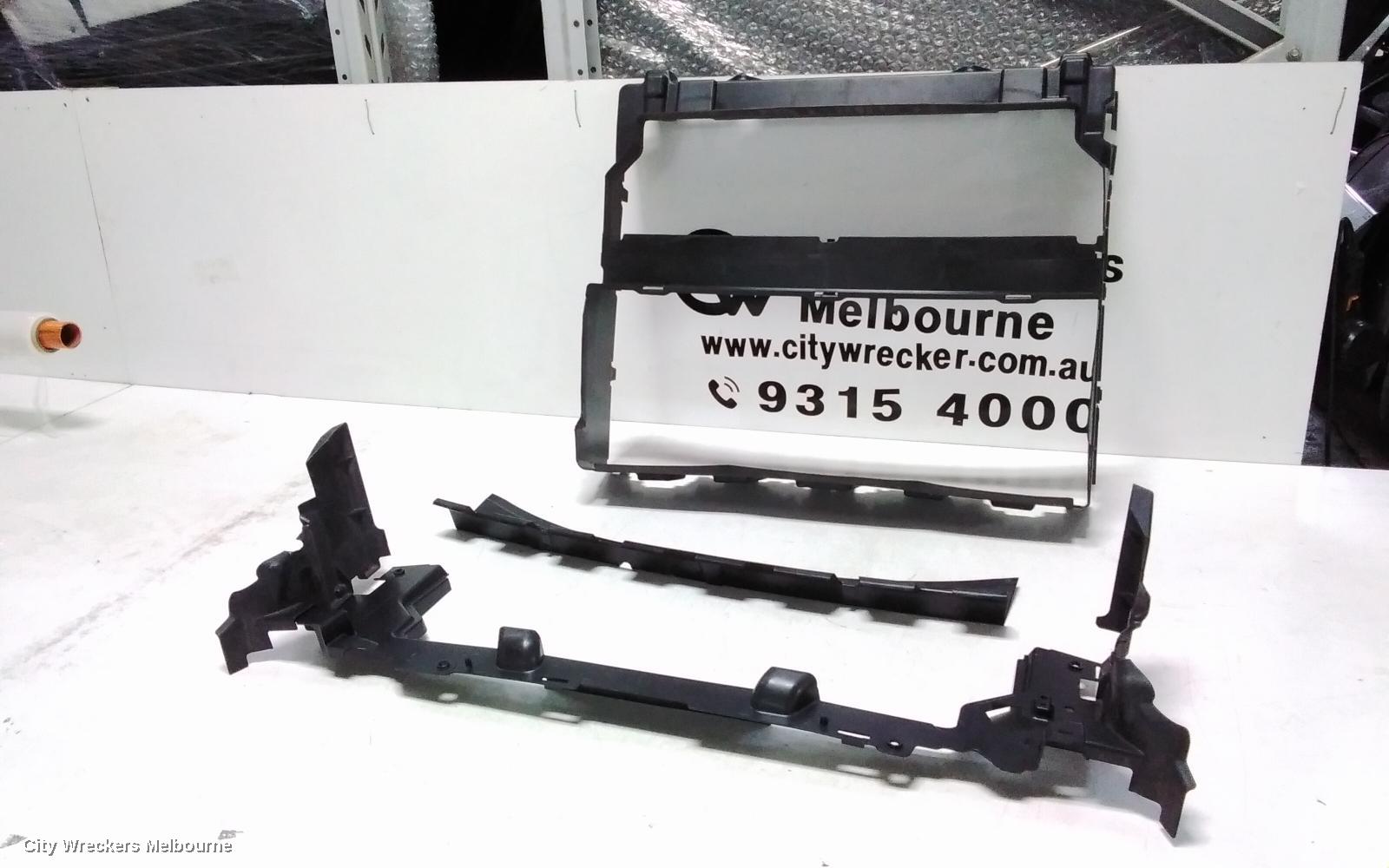 LAND ROVER RANGEROVER SPORT, L494, 12/2013 - 04/2022, CPLA-8C464-A   FRONT RADIATOR SUPPORT SHROUD AIR DEFLECTOR COVER: 109655 - Image 1