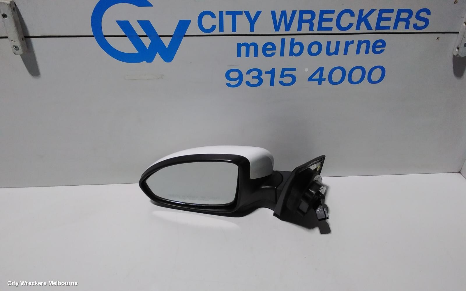 HOLDEN CRUZE LEFT DOOR MIRROR, JG-JH, NON INDICATOR TYPE, 03/2009 - 01/2017 - Image 1