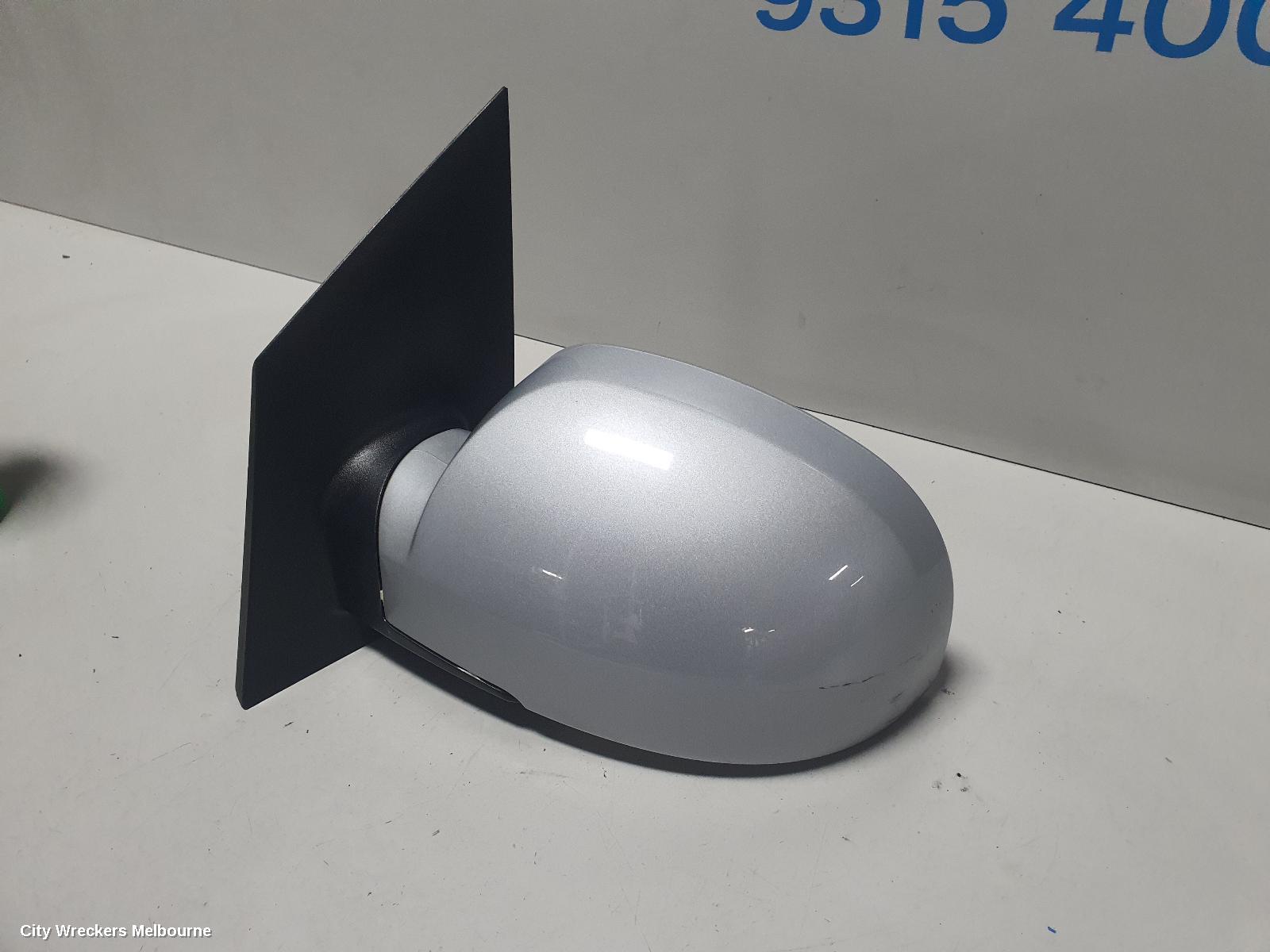 HYUNDAI GETZ LEFT DOOR MIRROR, TB, 3DR/5DR HATCH, POWER, COLOUR CODED, 09/2002 - 09/2011 - Image 2