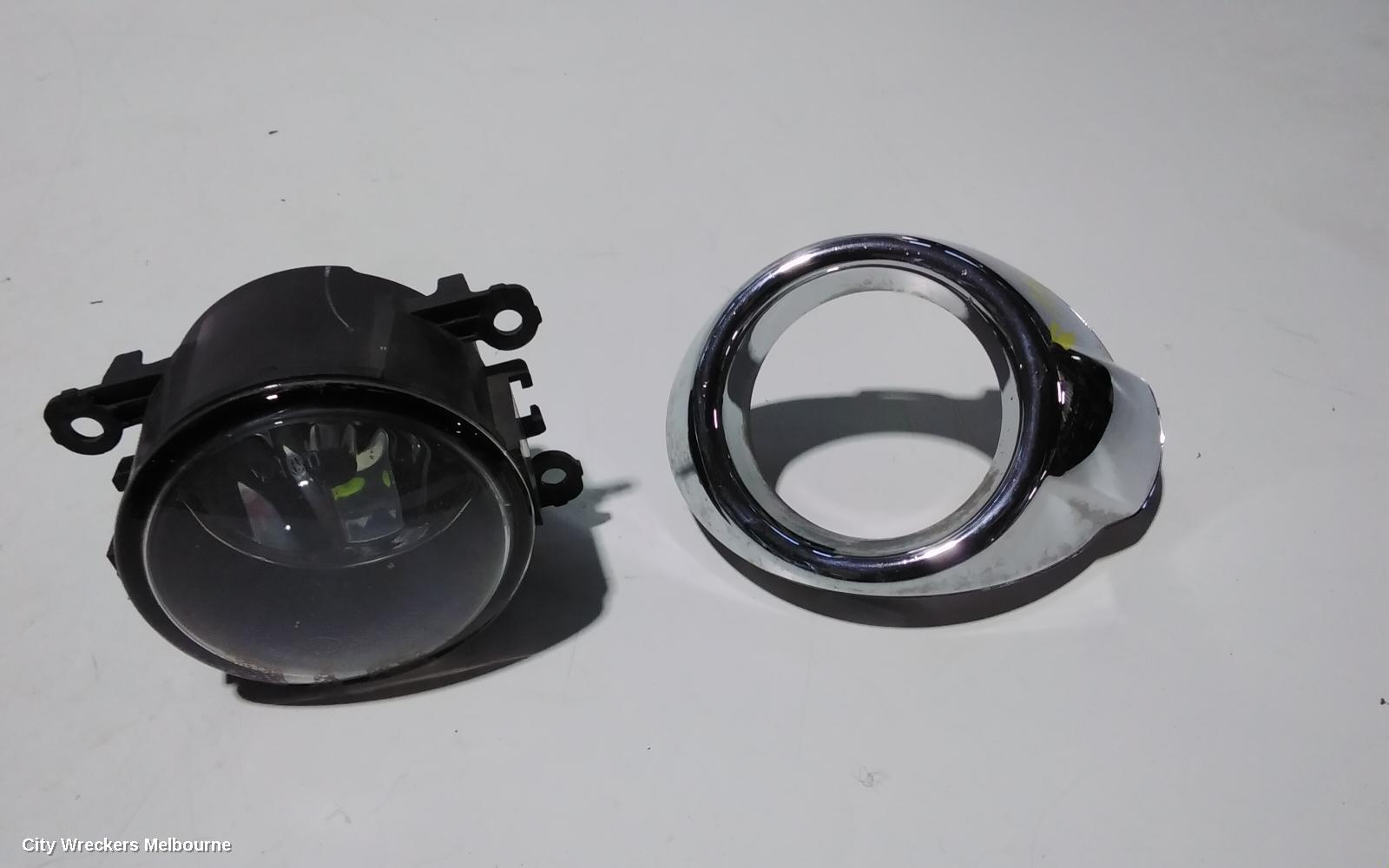 FORD FOCUS RIGHT INDICATOR/FOG/SIDE, BUMPER FOGLAMP, LW, TREND/SPORT/TITANIUM, 05/2011 - 08/2015 - Image 1