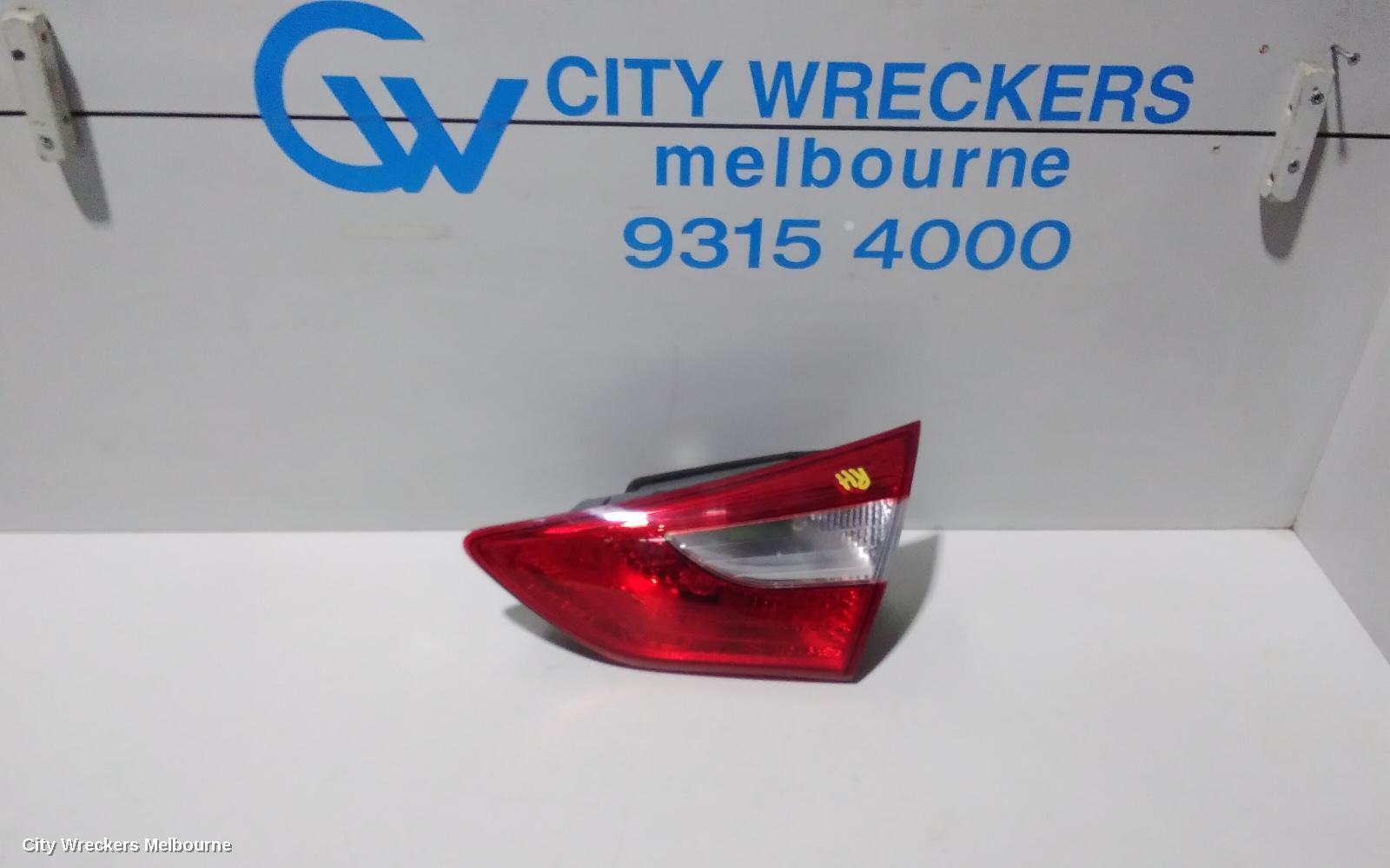 HYUNDAI I30 REAR GARNISH, TAILGATE LAMP (RH SIDE), GD, 3DR/5DR HATCH, 03/2012 - 02/2017 - Image 1