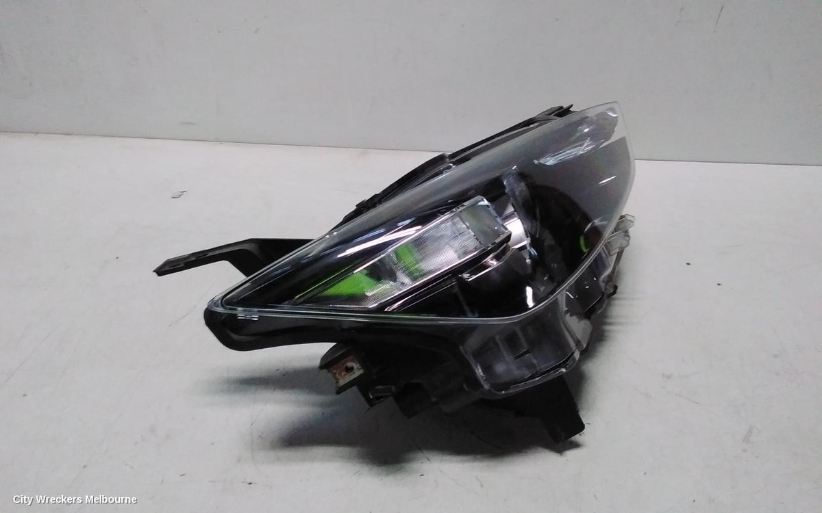 MAZDA CX3 RIGHT HEADLAMP, DK, W/ HALOGEN, NON AUTO ON TYPE, 03/2015 - 12/2024 - Image 3