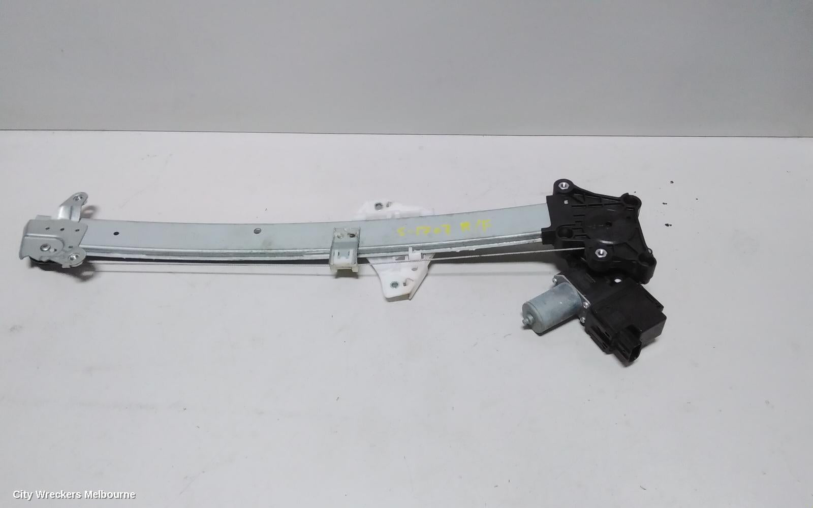 SUBARU XV RIGHT FRONT WINDOW REG/MOTOR, G5X, DOOR REG ASSY (REG AND MOTOR), 03/2017 - 06/2023 - Image 2