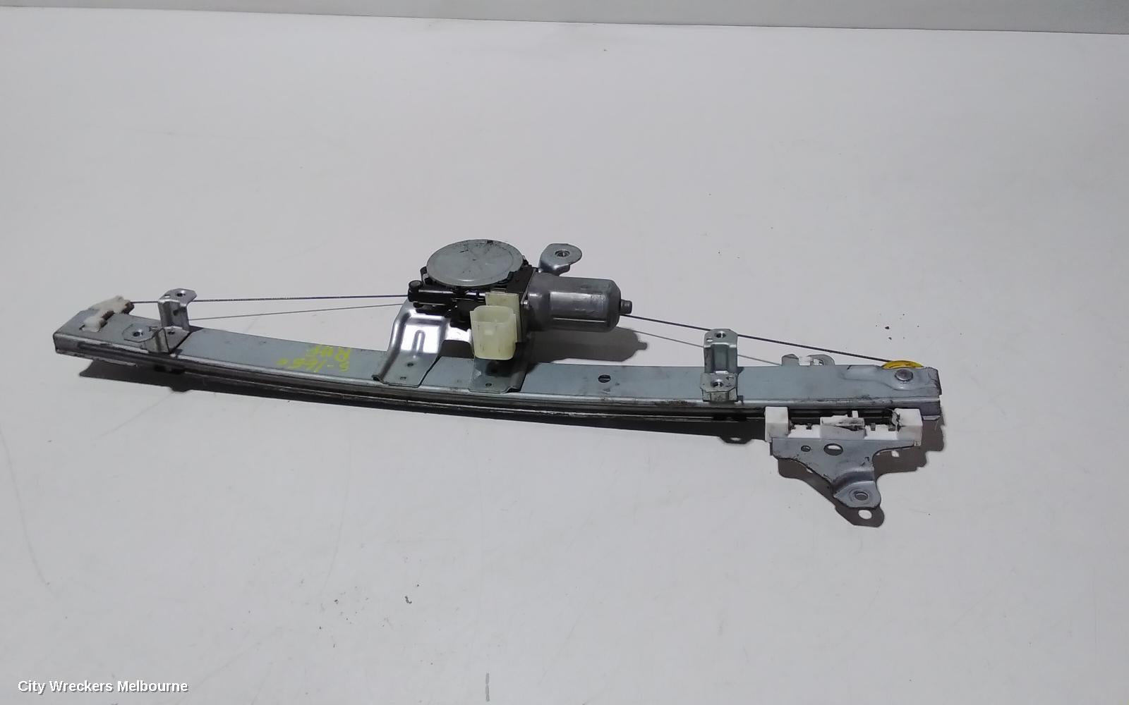 NISSAN XTRAIL RIGHT FRONT WINDOW REG/MOTOR, T32, 02/2014 ONWARDS - Image 1